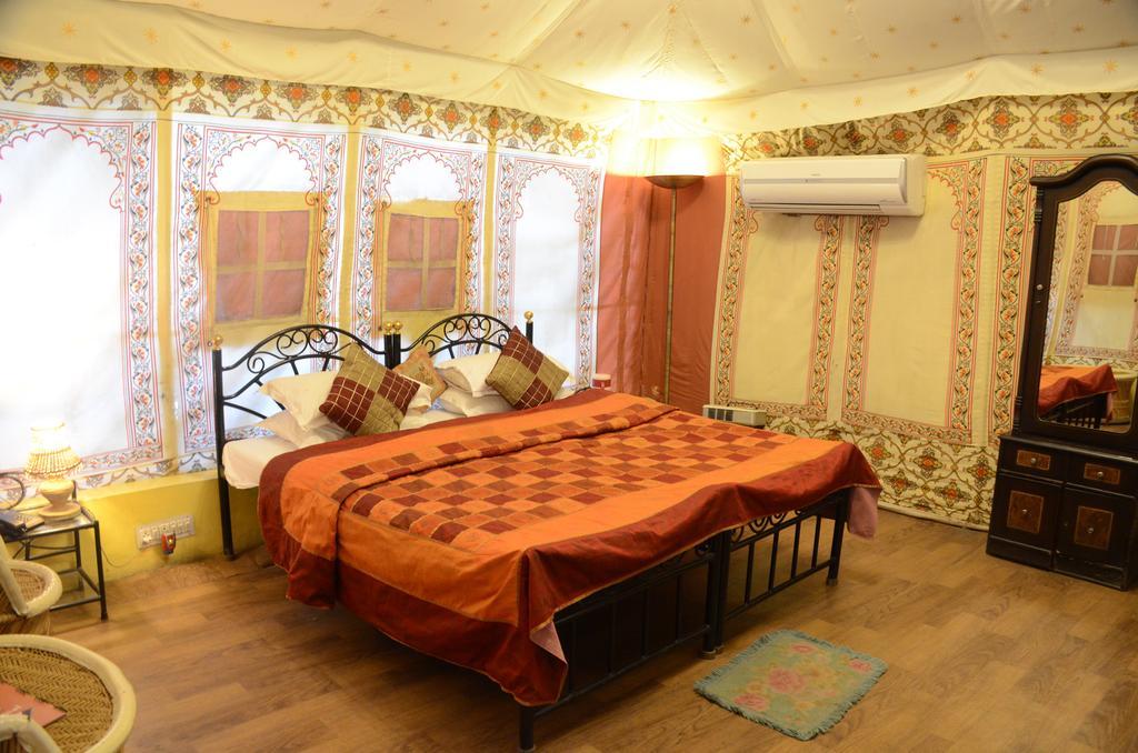 The Aravali Tent Resort Udaipur Oda fotoğraf