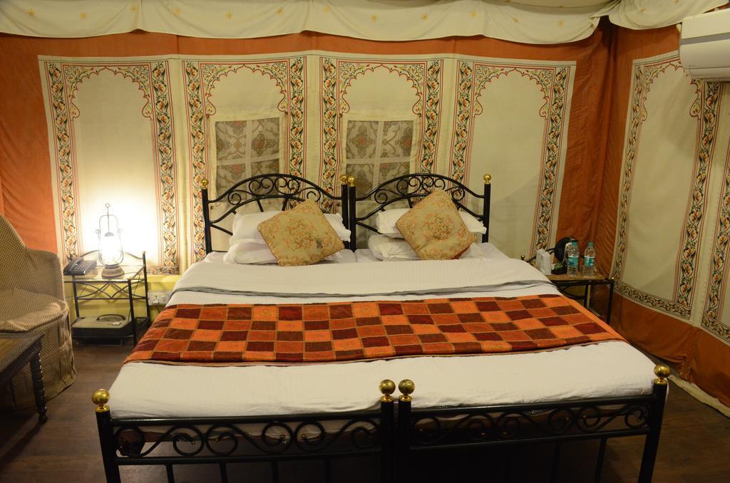 The Aravali Tent Resort Udaipur Oda fotoğraf